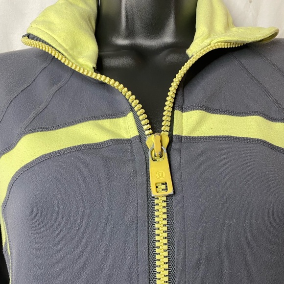 ✨HP✨ Lululemon zip up jacket - Picture 6 of 8